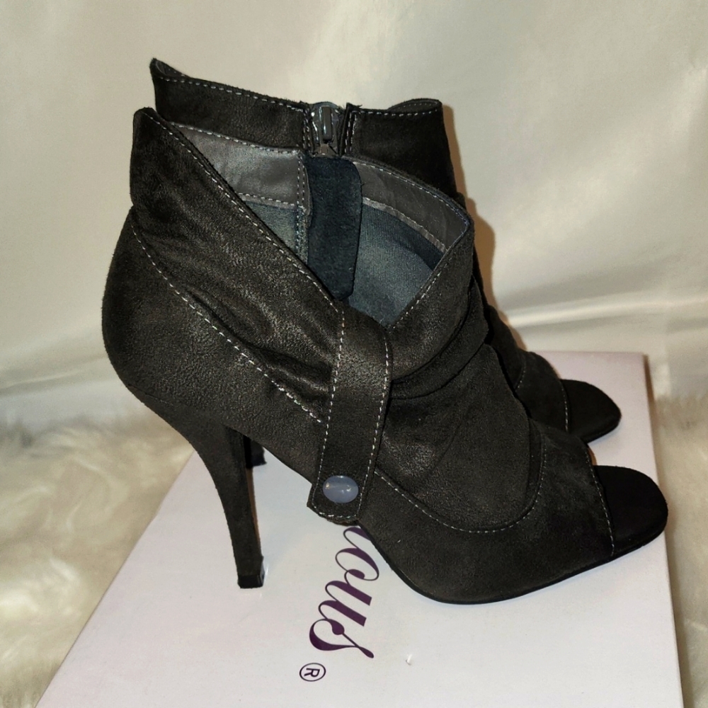 Delicious Heels